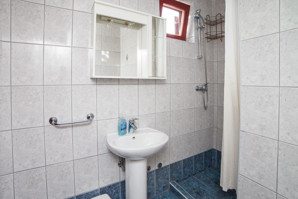 Guest House Hodak Rakovica Exteriér fotografie