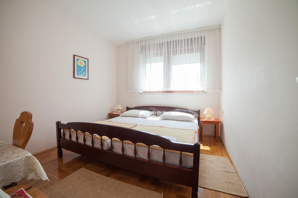 Guest House Hodak Rakovica Exteriér fotografie
